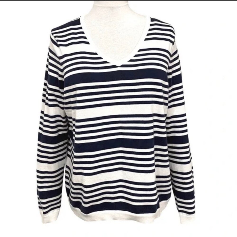 Lands' End navy & white striped v-neck pullover sweater. Women's size L (14-16)